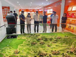 洛陽市市委常委、宣傳部長王飛蒞臨洛陽正大調(diào)研